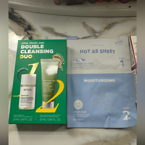 Ulta Beauty Sample Set - Picture 2 of 3